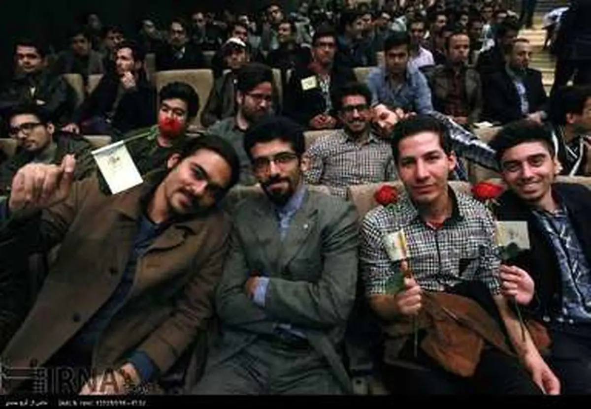 بزرگداشت روز دانشجو با حضور روحانی/ تصاویر