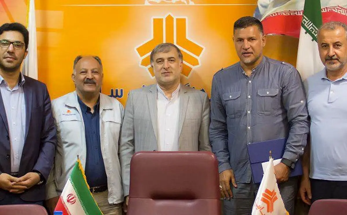 تقدیر مدیران باشگاه سایپا از علی دایی+ عکس