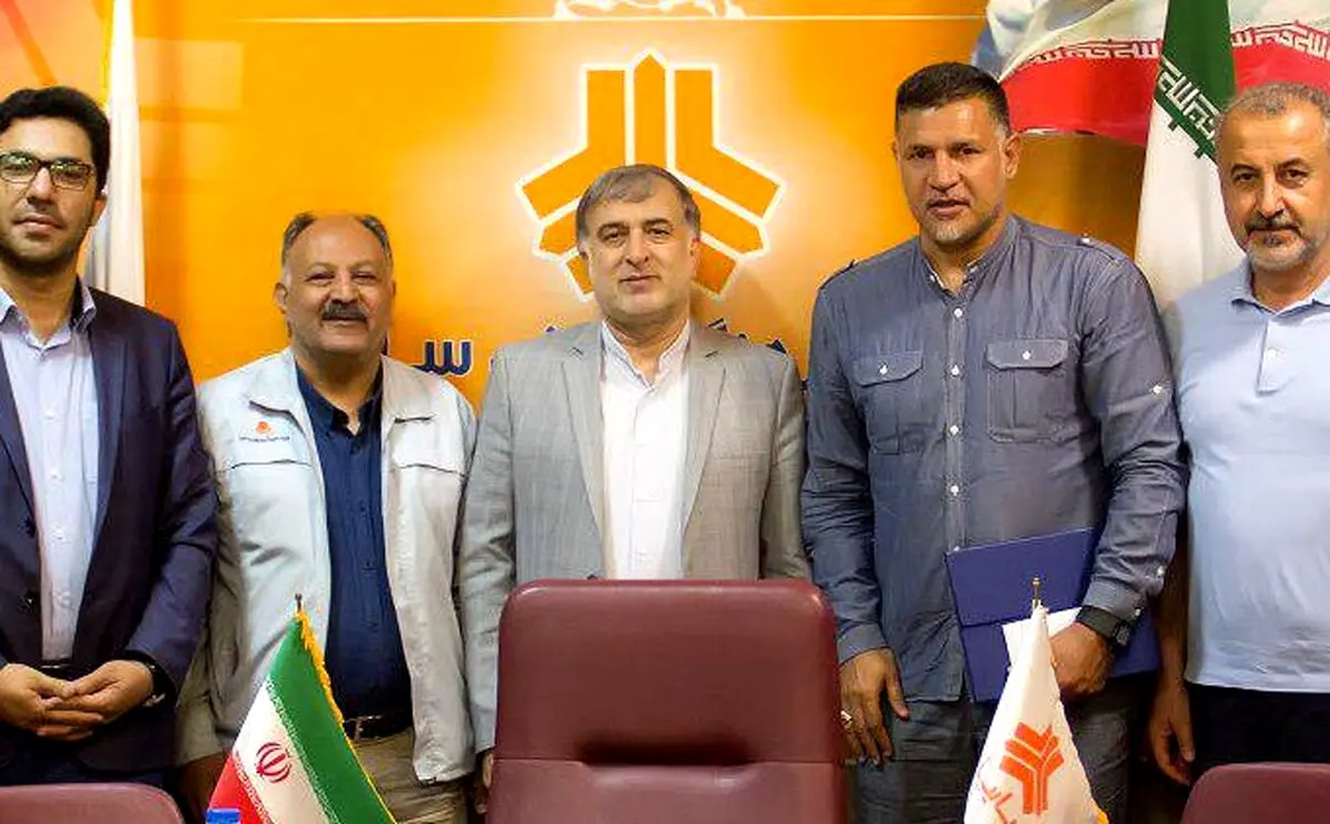 تقدیر مدیران باشگاه سایپا از علی دایی+ عکس