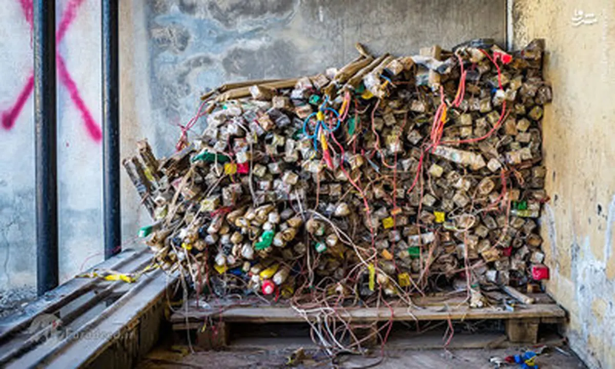 نمایشگاه بمب‌های دست‌ساز داعش!/تصاویر