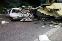 ‫عکسی از تصادف هولناک در جاده هراز/ کامیون پراید را مچاله کرد‬