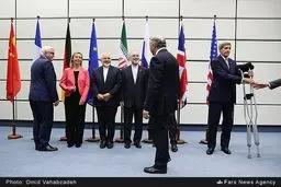 وزرای خارجه در حال آماده شدن برای قرائت بیانیه/عکس