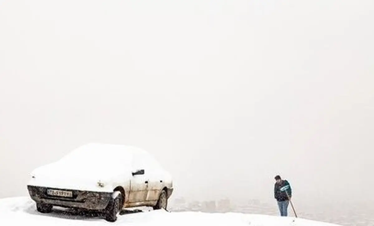 تصویری عجیب از قطار یخ زده مسیر مشهد - تهران