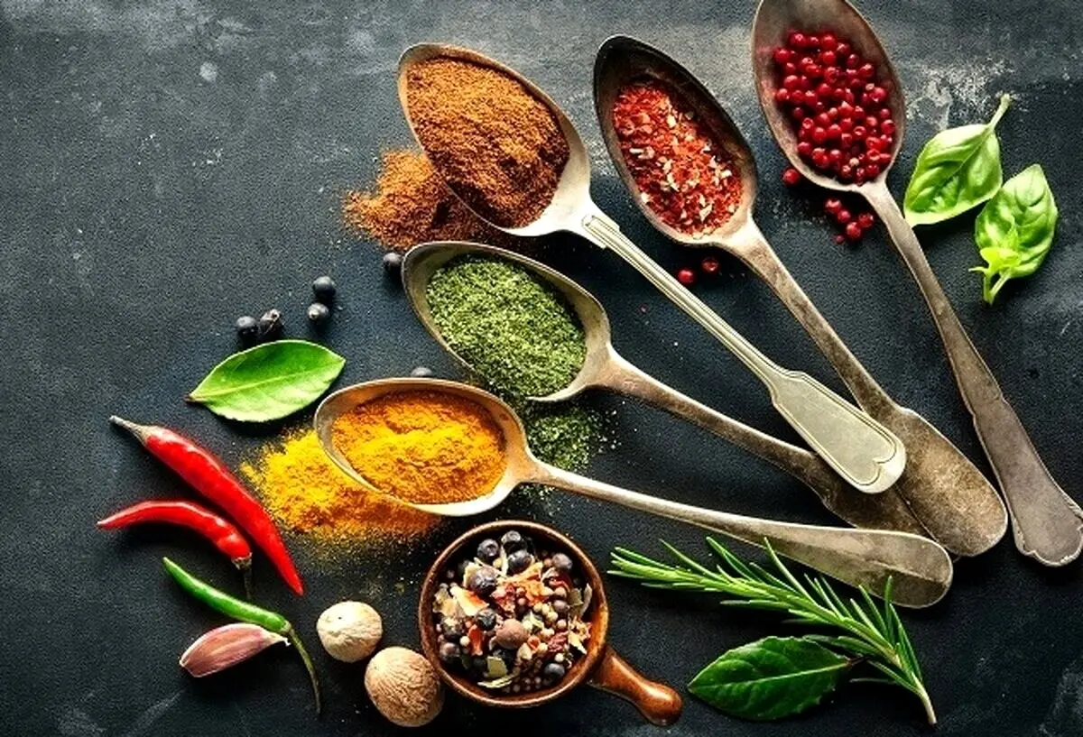 آیا ادویه‌ها هم فاسد می‌شوند؟