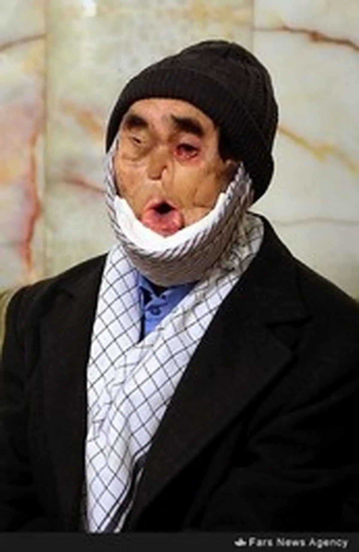 تصاویری از دیدار بابا رجب با رهبر انقلاب