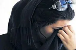 دختر 16 ساله ام عاشق شرور عربده کش شده است / اشک های مرد بی نوا در کلانتری