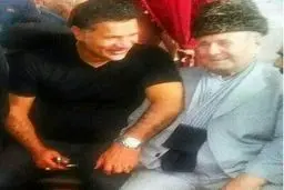 تصویری از مرحوم موذن زاده در کنار علی دایی