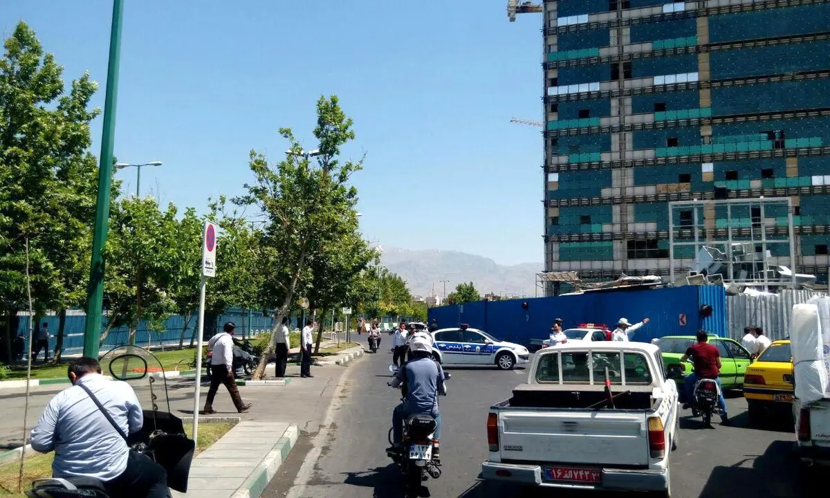 بسته شدن خیابان های منتهی به بهارستان/ عکس