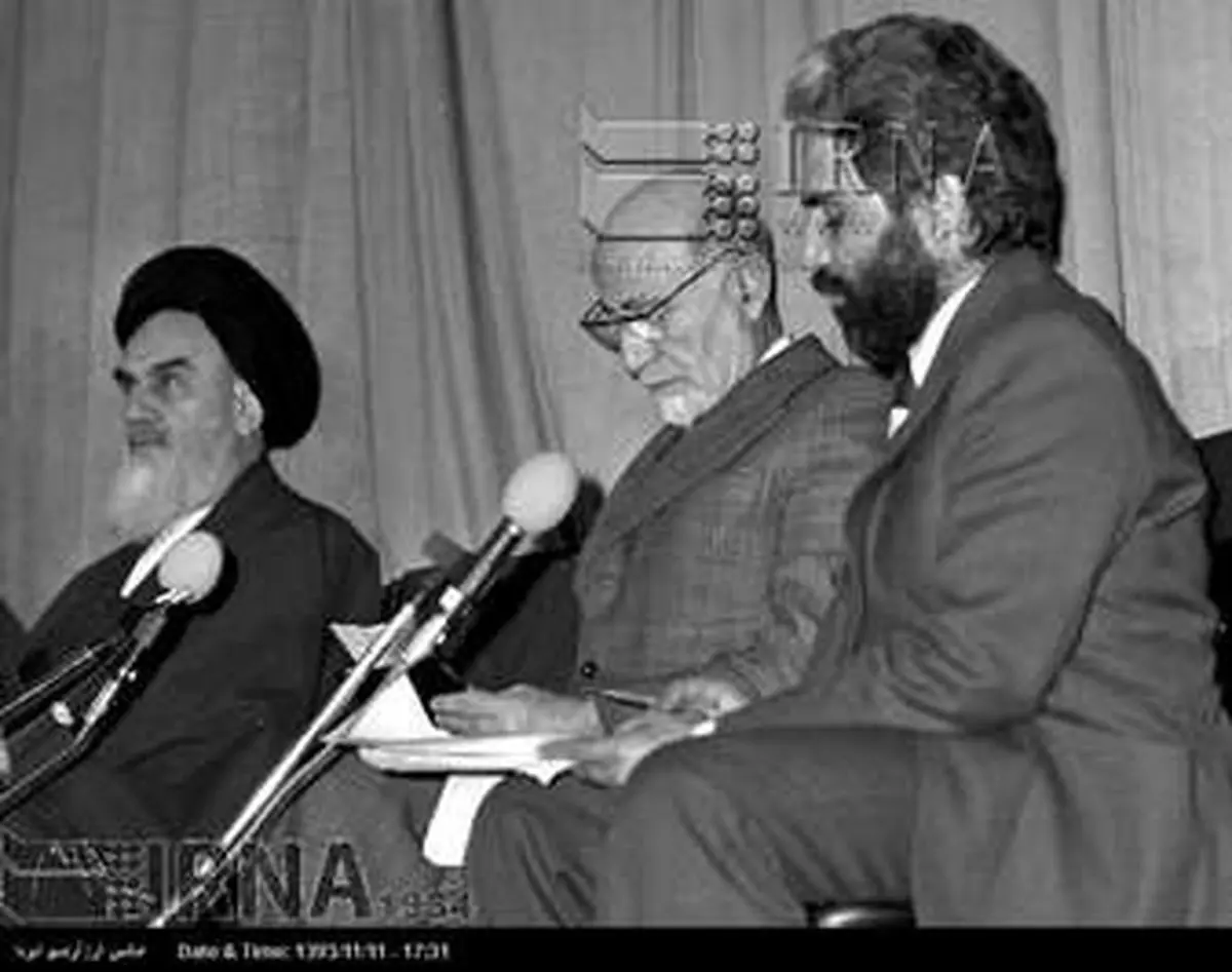 بازخوانی تصویری تاریخ از معرفی مهندس مهدی بازرگان به عنوان نخست وزیر دولت موقت در 16 بهمن 1357