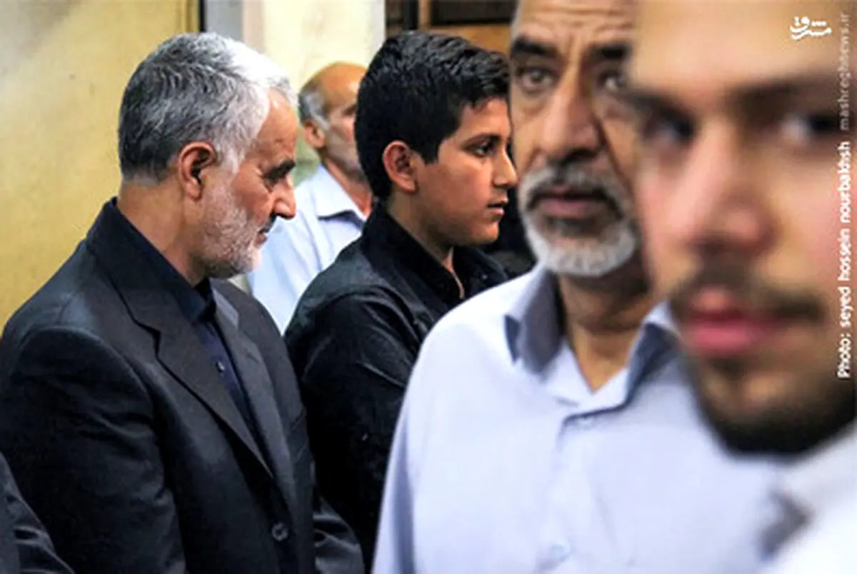 حضور قاسم سلیمانی و احمدی نژاد در بزرگداشت فرمانده شهید سپاه بدر/تصاویر