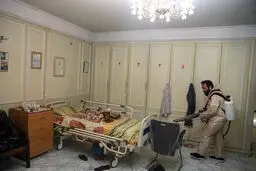 تیم پدافند زیستی در آسایشگاه جانبازان + عکس
