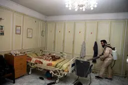 تیم پدافند زیستی در آسایشگاه جانبازان + عکس