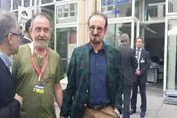 عکس/خواننده ایرانی در هتل محل مذاکرات