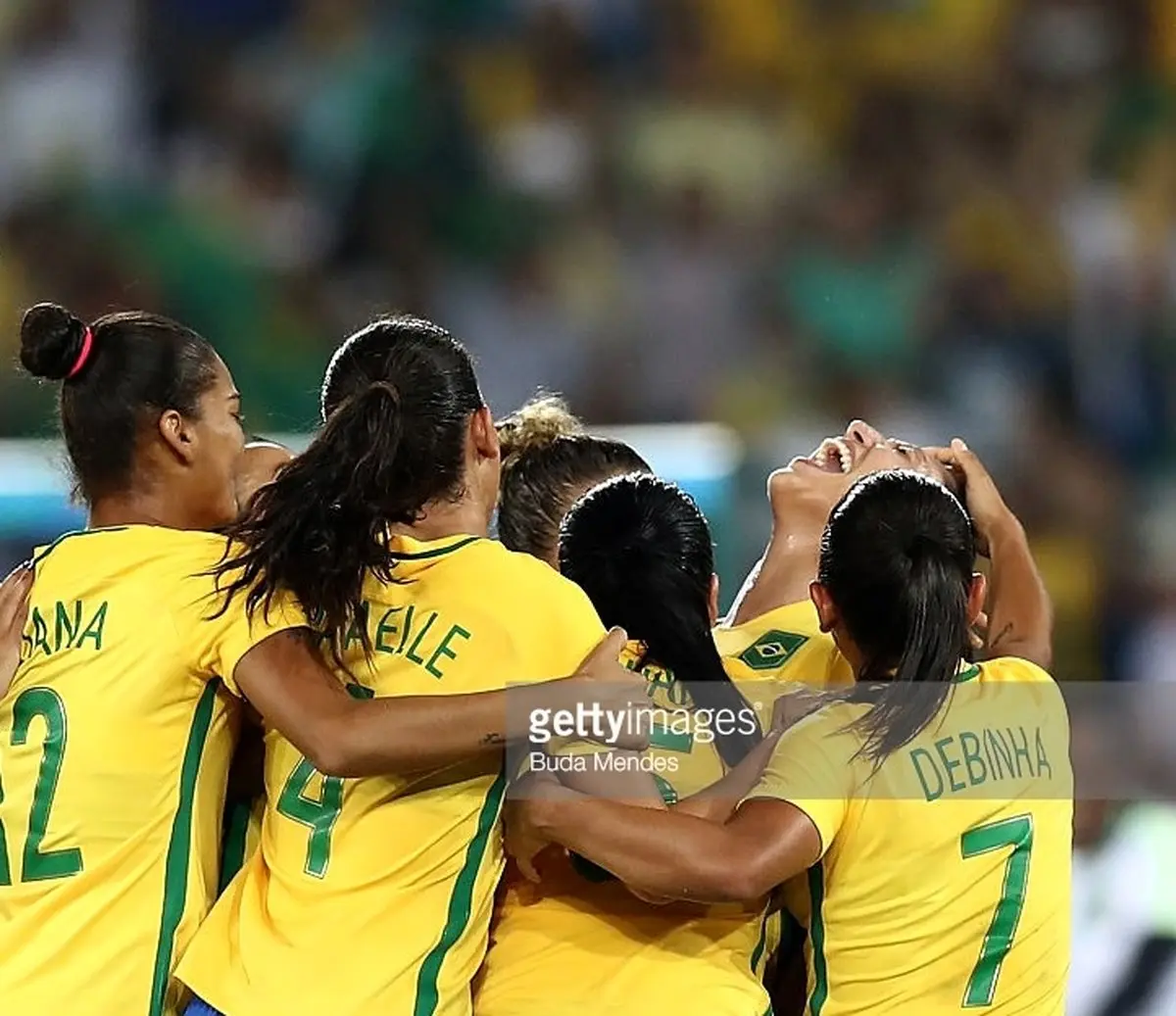 شادی بعد از گل تیم فوتبال بانوان برزیل/عکس