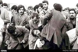 عکس / لحظه پس از ترور شهید مفتح