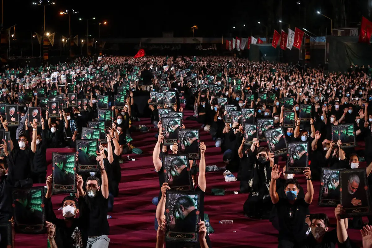 تصویری زیبا از عزاداری دیشب در هیات ریحانه الحسین (ع)