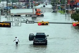 سیل خیابان‌های تگزاس‎ را زیر آب برد/تصاویر