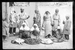 بازرا گوشت و سبزی در زمان قاجار / عکس