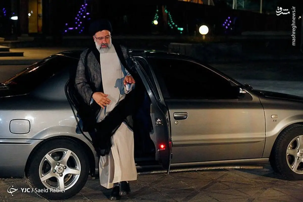 خودرویی که رئیسی را به صدا و سیما برد/عکس