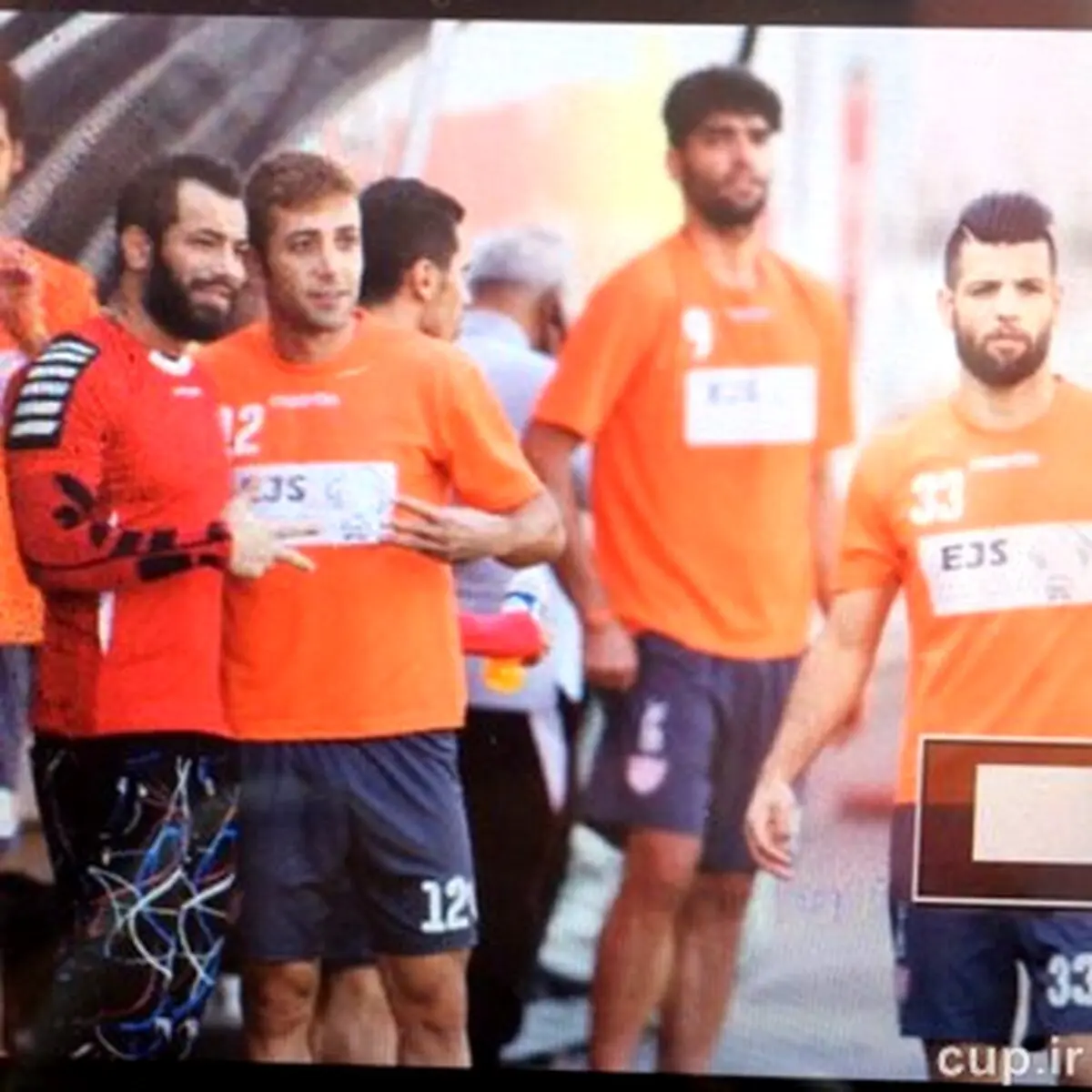 خواننده غیرمجاز به جای راه آهن سر از پرسپولیس در آورد + عکس