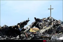 تصاویر بقایای هواپیمای ساقط شده مالزی در اوکراین