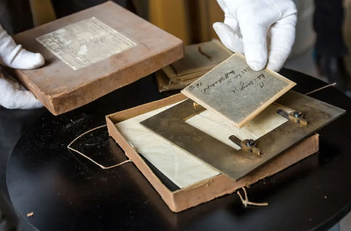 کشف آلبوم نجومی 120 ساله/تصاویر