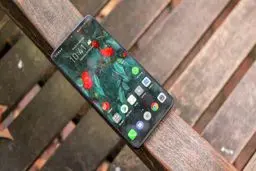هوآوی چگونه با صفحه نمایش HUAWEI Mate 20 گامی رو به جلو برداشته است؟