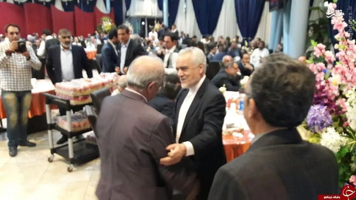 صالحی، باهنر و وزرا و پسر احمدی نژاد در مراسم عروسی دختر محمدرضا رحیمی/ تصاویر