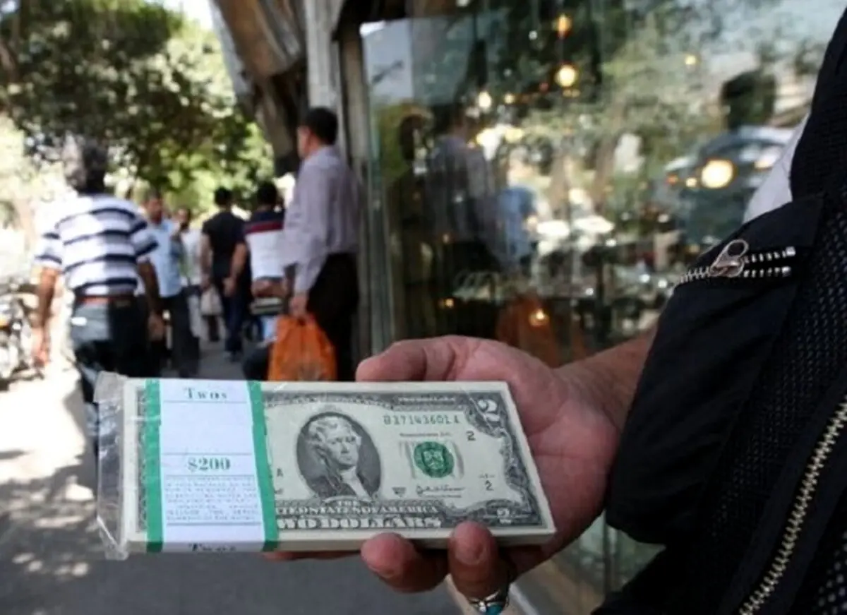 قیمت سکه و طلا لحظه ای در حال کاهش / صراف‌ها: رشد دلار متوقف شد