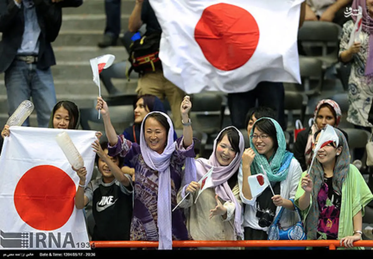 عکس/ تماشاگران زن ژاپنی در آزادی