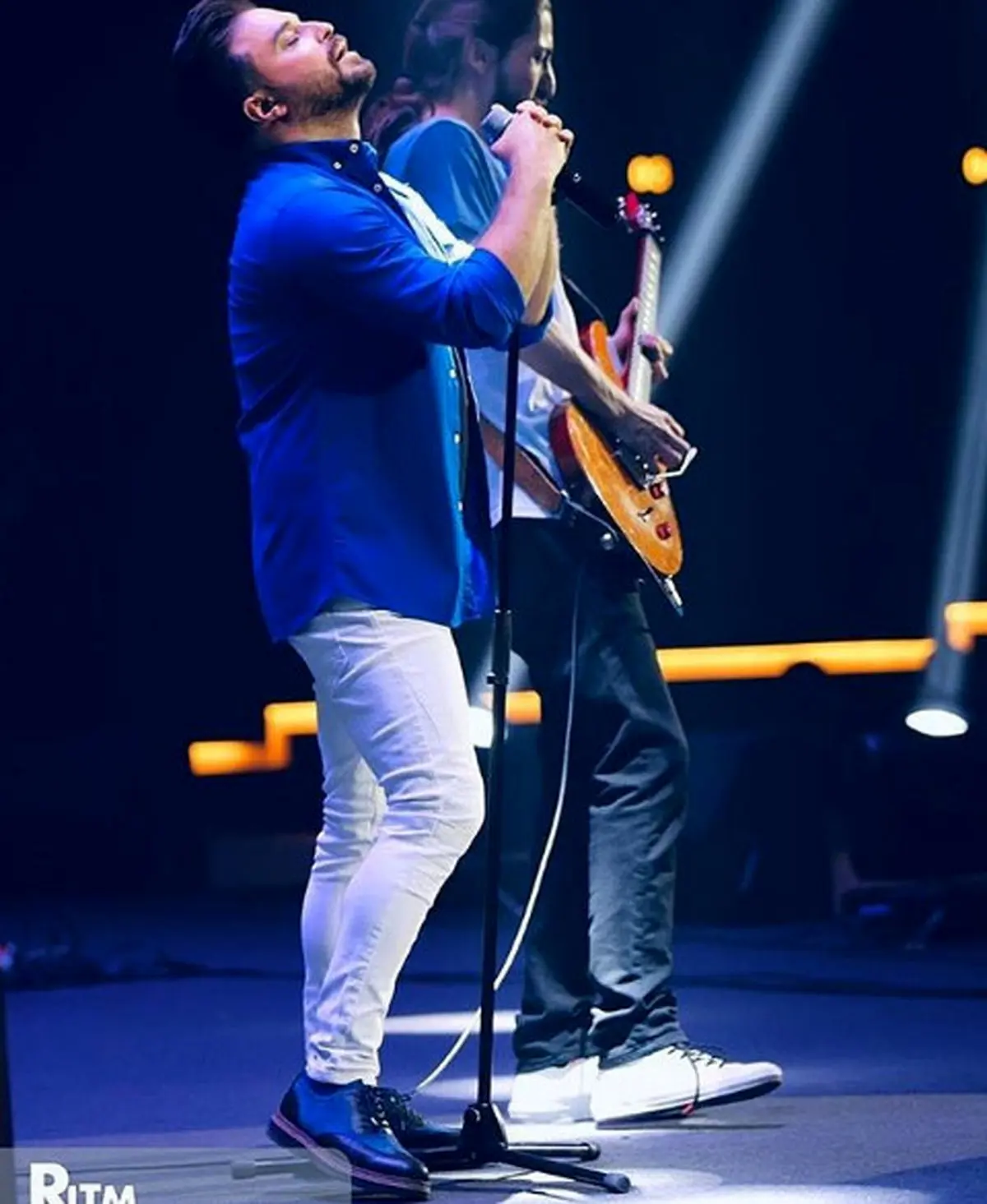 بابک جهانبخش در کنسرتش