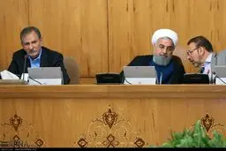 فاصله معنادار جهانگیری با روحانی+عکس