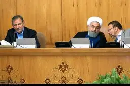 فاصله معنادار جهانگیری با روحانی+عکس