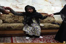 يك دختر در حرم حسيني شفا گرفت +عكس