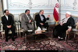 دیدار علی لاریجانی با هاشمی رفسنجانی در مشهد/ عکس