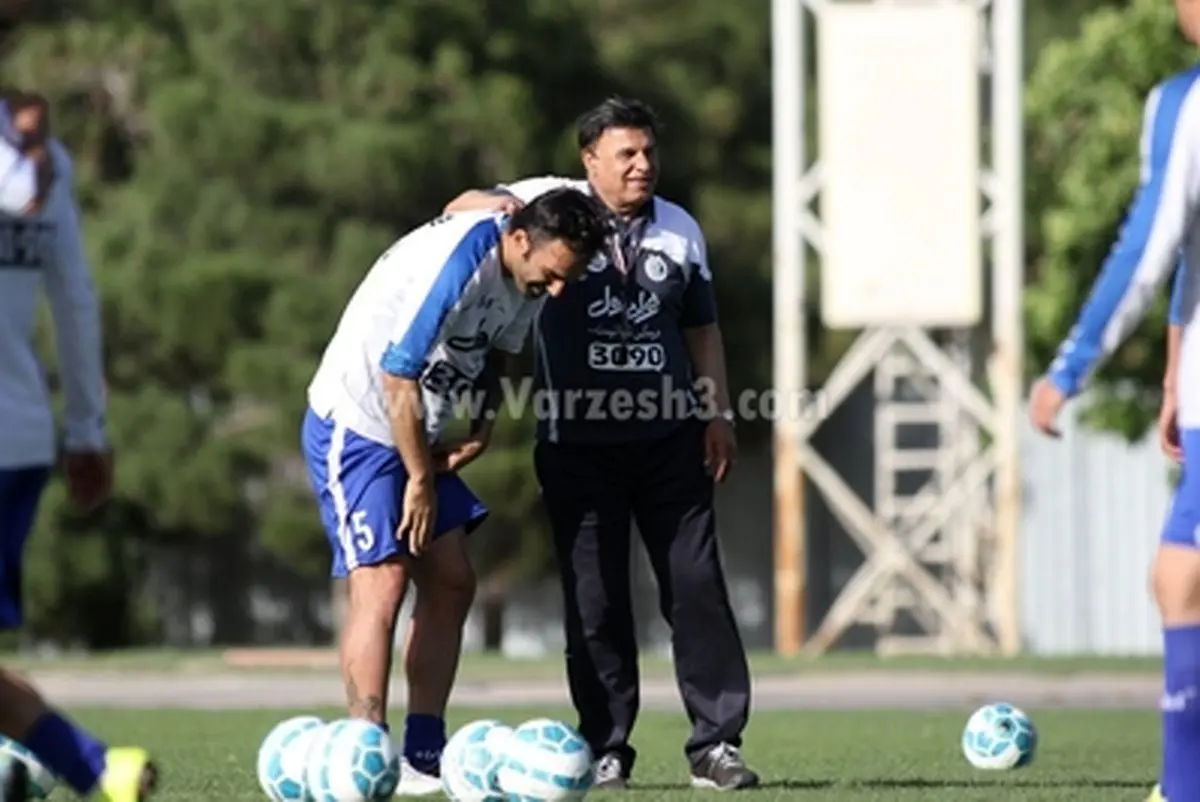 تنبیه عمران زاده توسط مظلومی/ تصاویر