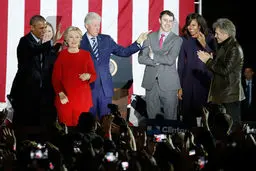 حواشی جالب آخرین سخنرانی انتخاباتی کیلینتون/ تصاویر