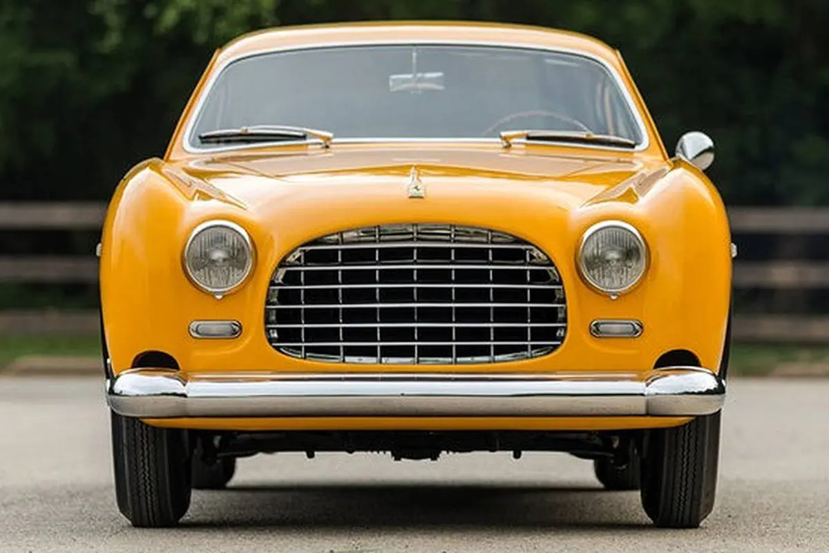 نمونه نادریو زیبا از فراری 212 کلاسیک، ۱.۶ میلیون دلار قیمت گذاری شد + تصاویر