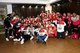 شادی پرسپولیسی‌ها در رختكن بعد از پیروزی برابر نفت/عکس