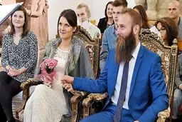 رکورددار ریش در بوندس لیگا ازدواج کرد