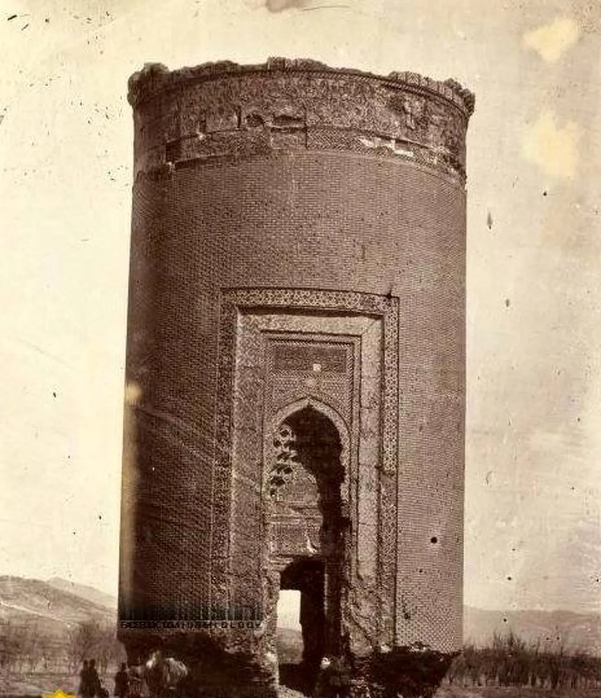 عکس: بنای سه گنبد ارومیه