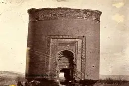 عکس: بنای سه گنبد ارومیه