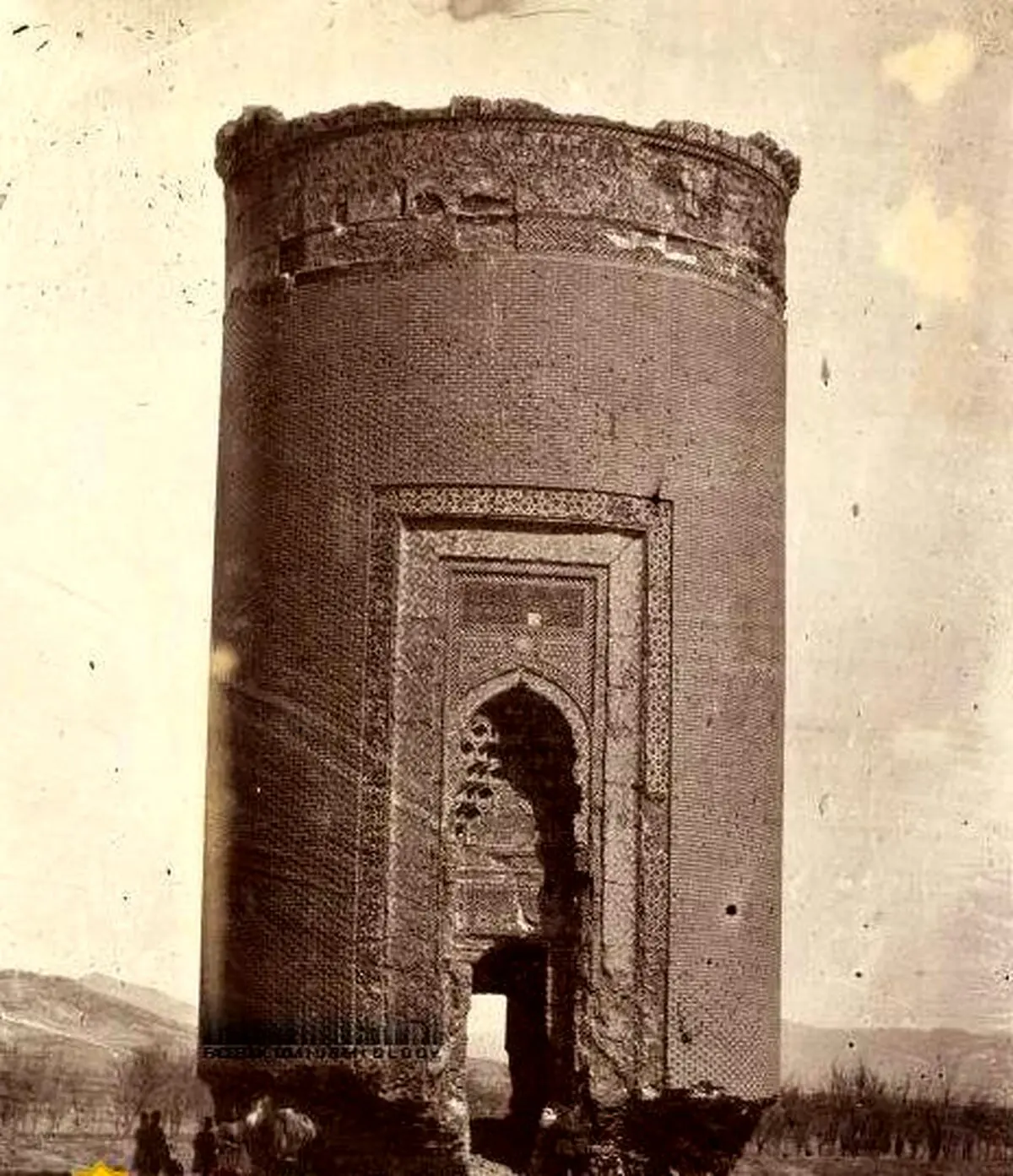عکس: بنای سه گنبد ارومیه