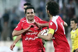 نوروزی قلبش را به هوداران هدیه کرد (عکس)