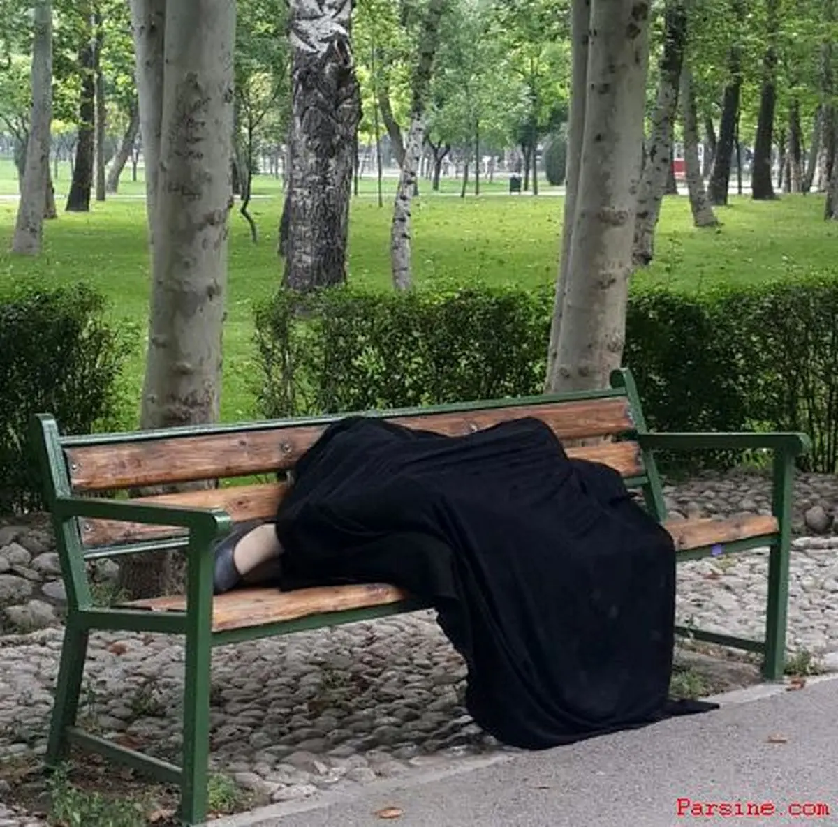 خواب زن بی پناه/پارک ملت تهران