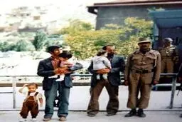 تصاویر دیده نشده از سیاستمداران ایرانی /سفر آیت الله جنتی به اروپا/دبیر مجمع تشخیص به همراه نوه ها/چهره خاص محمد باقر قالیباف/حسن روحانی در کنار پدر/ احمدی نژٰاد دوشادوش یک اصلاح طلب/چهره جالب علی لاریجانی