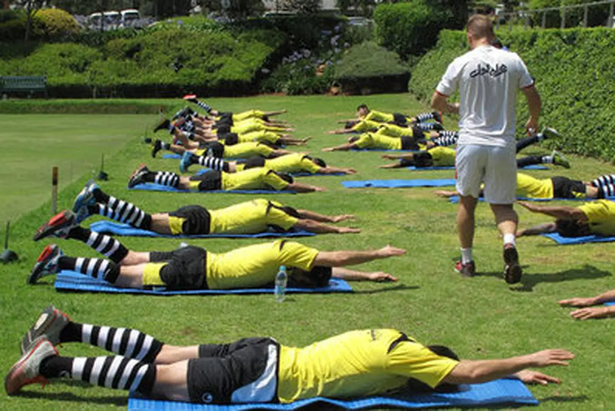 تمرین تیم ملی فوتبال در آفریقا/ تصاویر