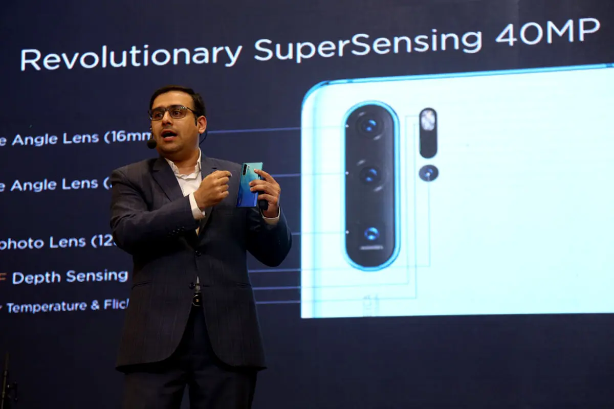 رونمایی گوشی‌های جدید سری Huawei P با حضور اهالی رسانه + عکس