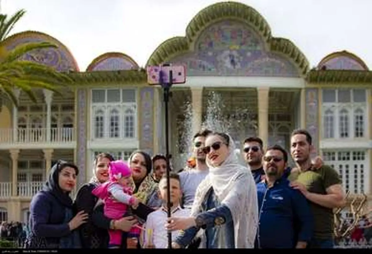 تصاویری از مسافران نوروزی در شیراز