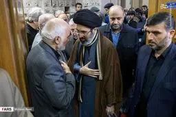 از فرزند رهبری تا عارف، مطهری و لاریجانی در مراسم ختم فرزند احمد توکلی/تصاویر